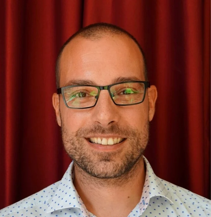 Home - Thanos Profile Photo Square 1 - Netherland Greeklist